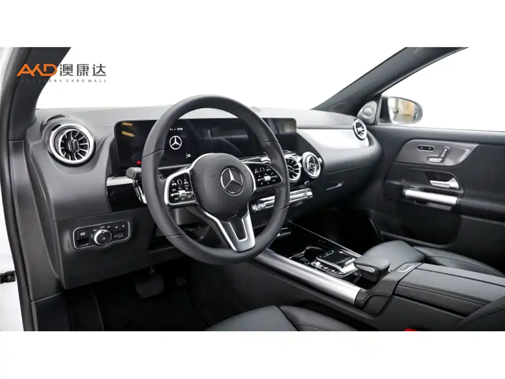 Mercedes-Benz GLA — фото 6