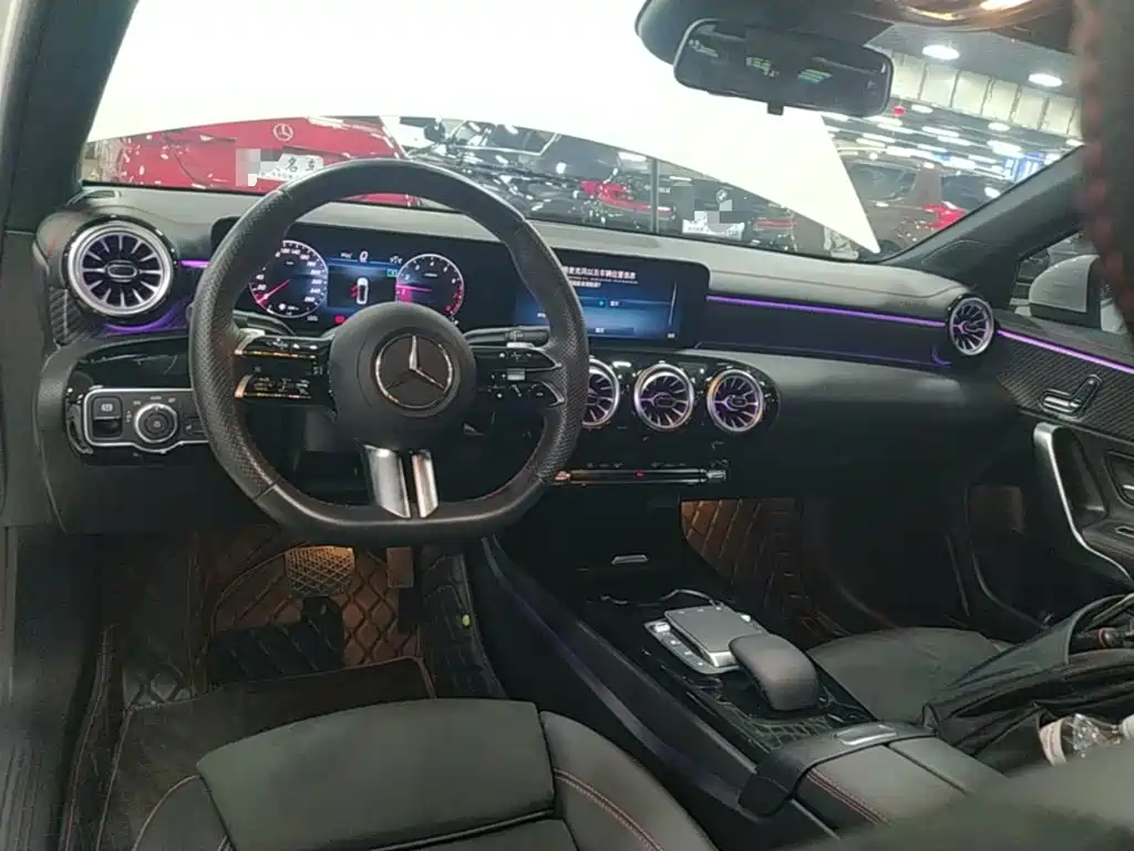 Mercedes-Benz A-Class — фото 10