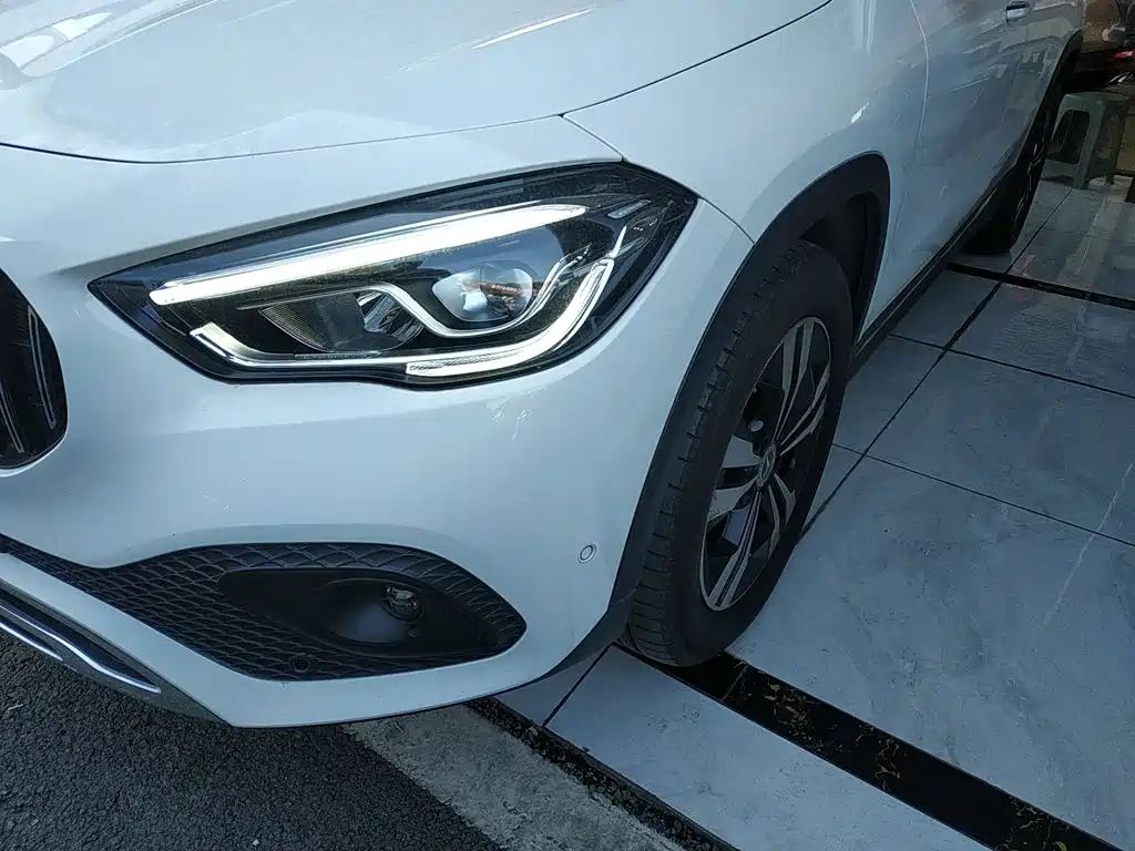 Mercedes-Benz GLA — фото 19
