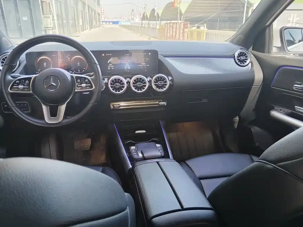 Mercedes-Benz GLA — фото 8