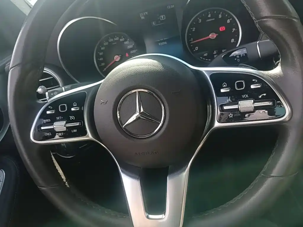 Mercedes-Benz GLC — фото 11