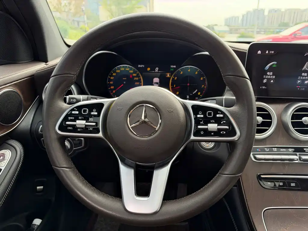 Mercedes-Benz GLC — фото 17