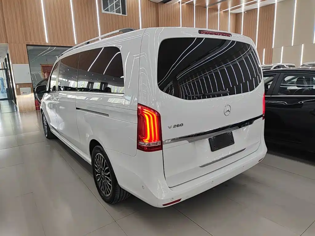 Mercedes-Benz V-Class — фото 5
