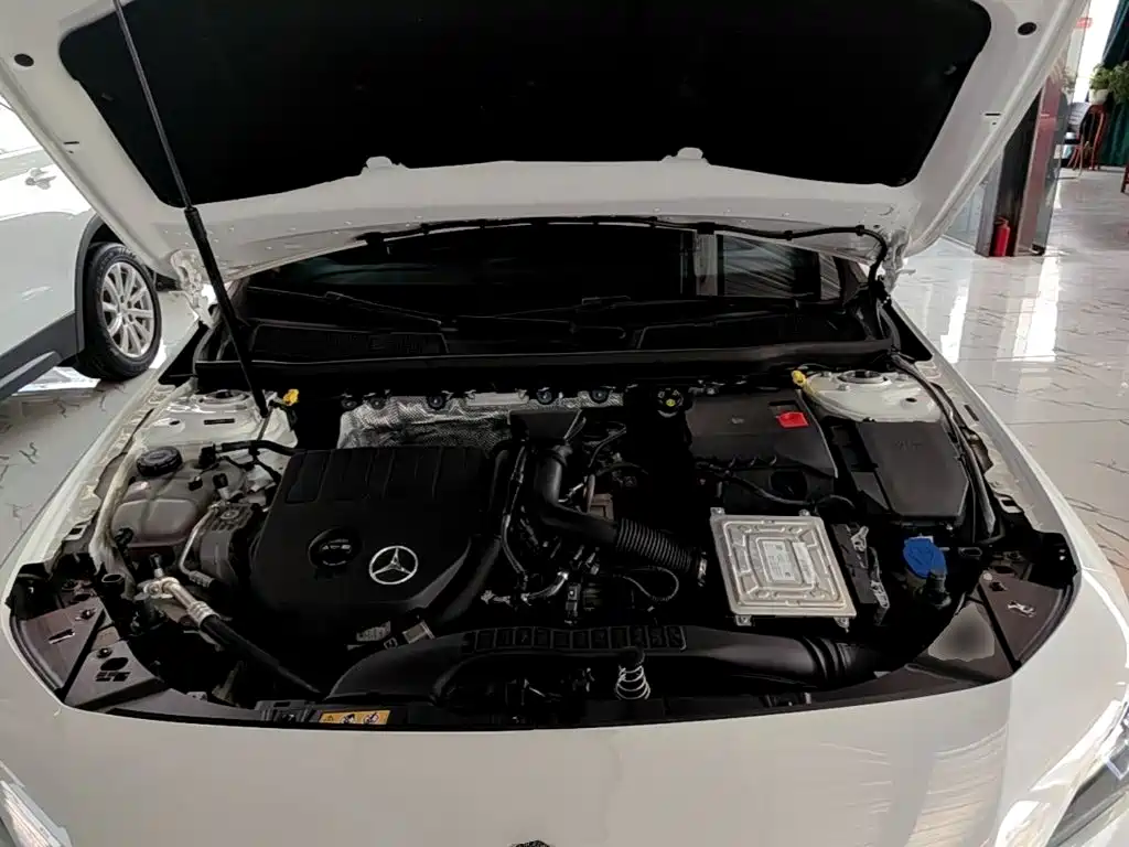 Mercedes-Benz CLA (Import) — фото 20