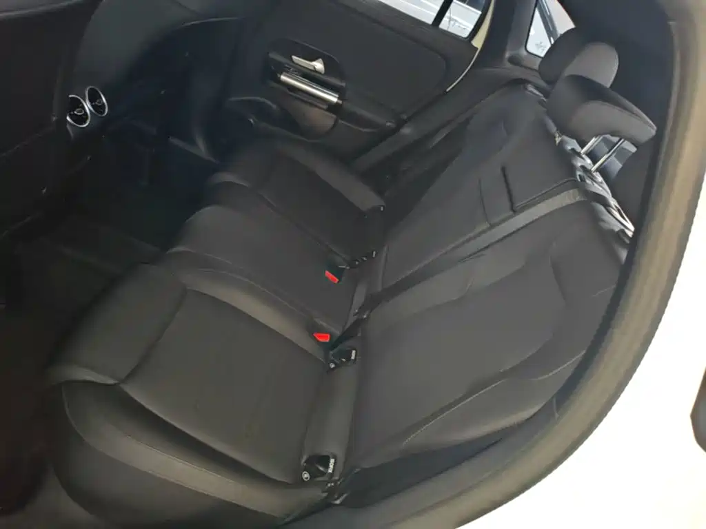 Mercedes-Benz GLA — фото 17
