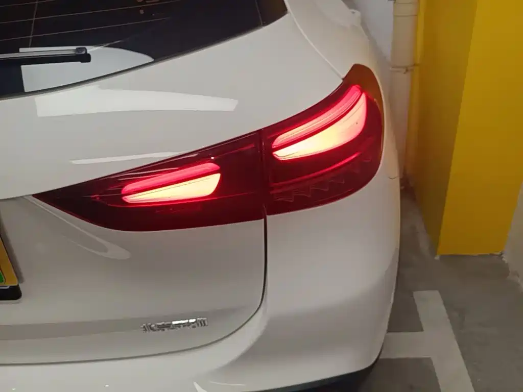 Mercedes-Benz GLA — фото 8