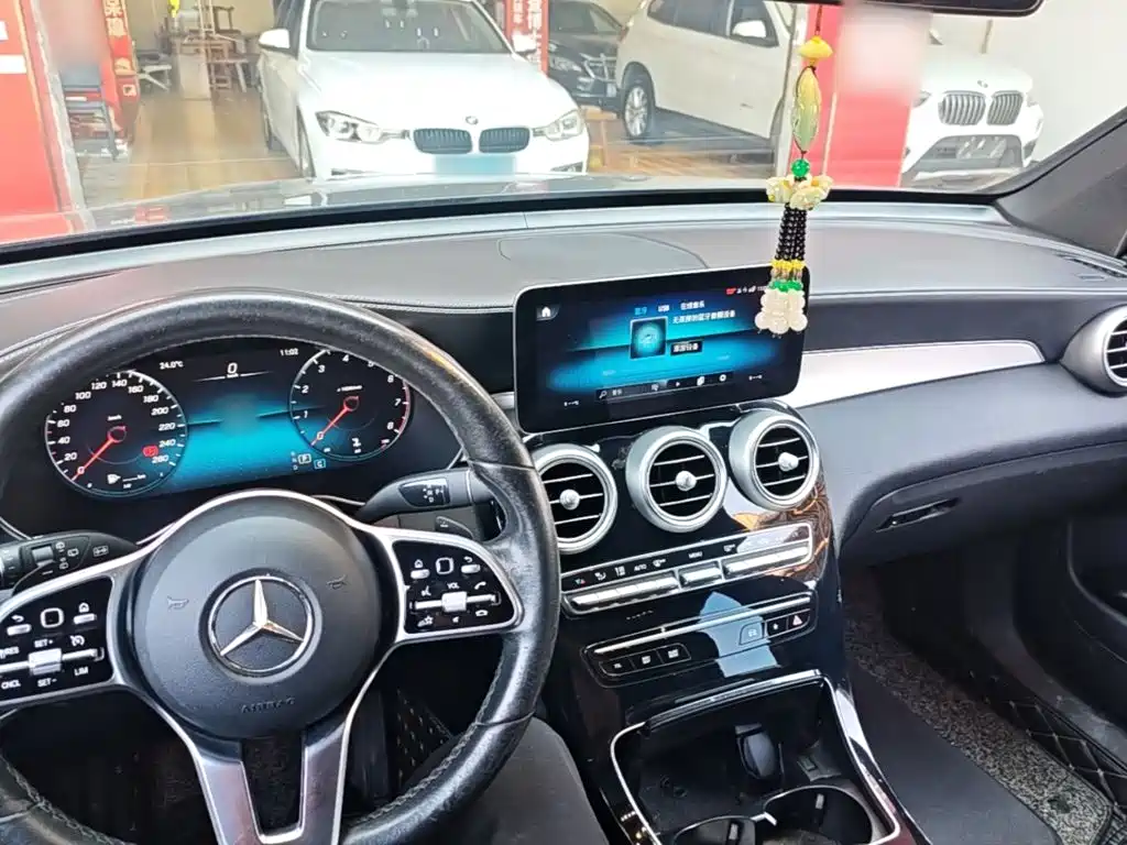 Mercedes-Benz GLC — фото 10
