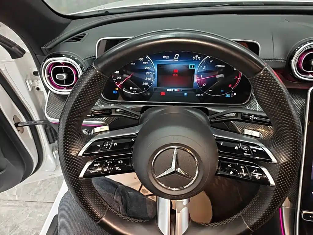 Mercedes-Benz C-Class — фото 11