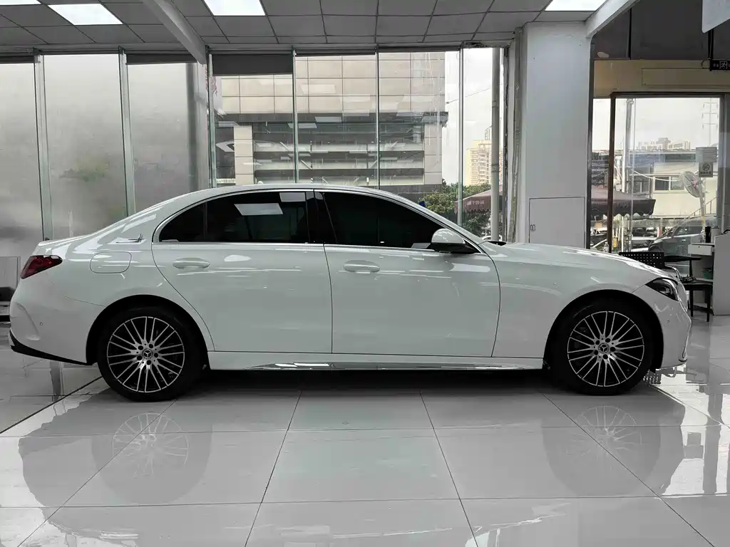 Mercedes-Benz C-Class — фото 4