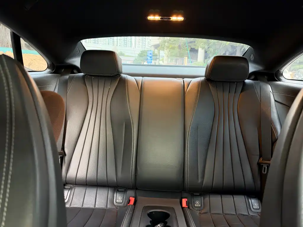 Mercedes-Benz E-Class (Import) — фото 11