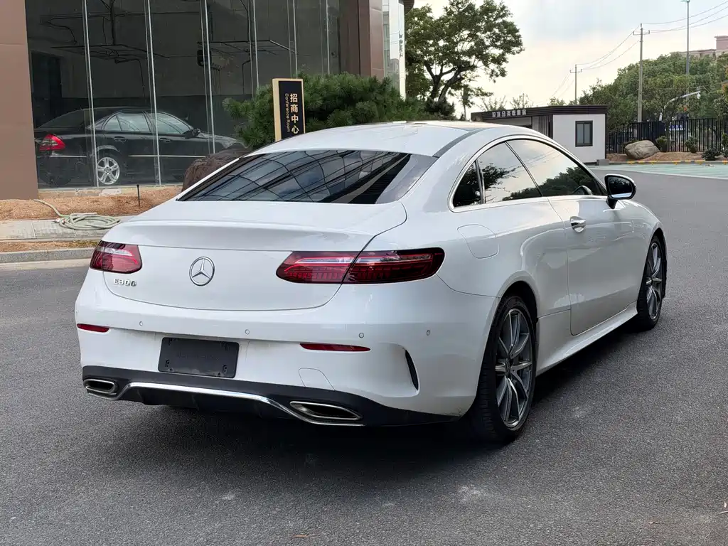 Mercedes-Benz E-Class (Import) — фото 14