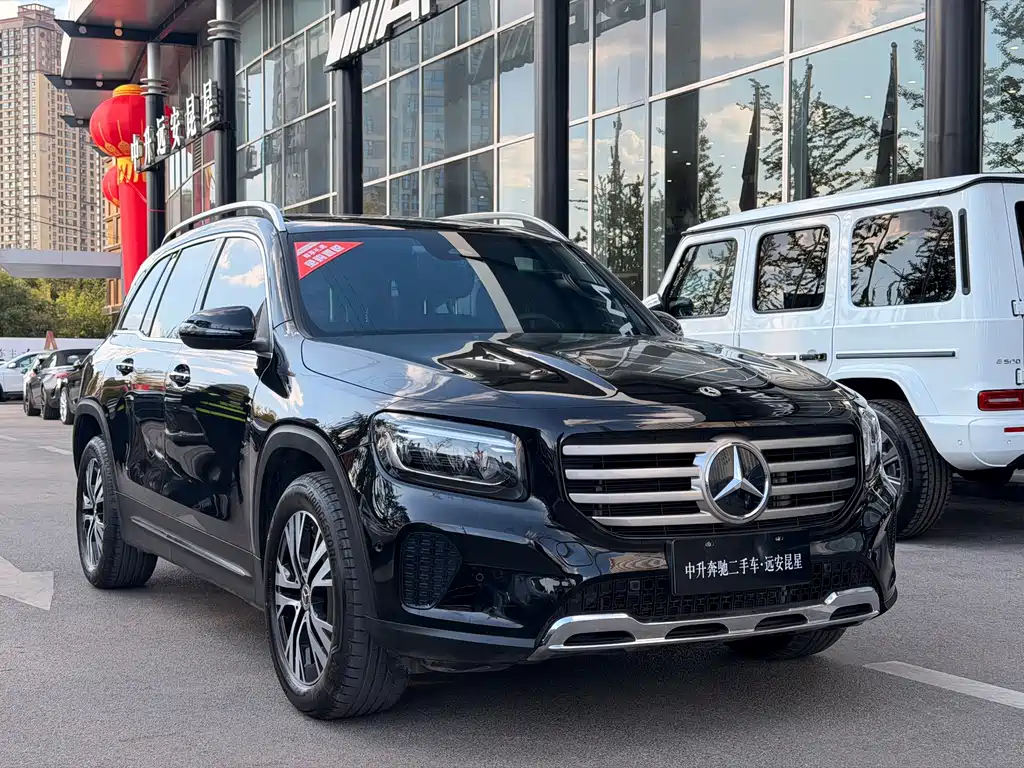 Mercedes-Benz GLB — фото 4