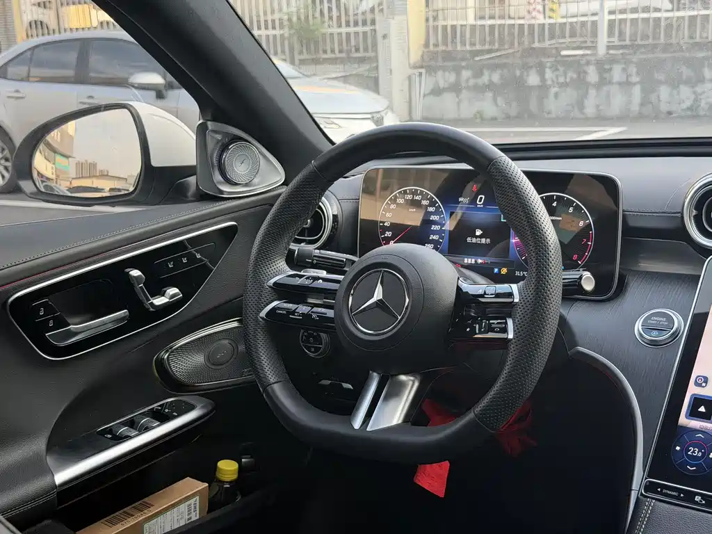 Mercedes-Benz C-Class — фото 14
