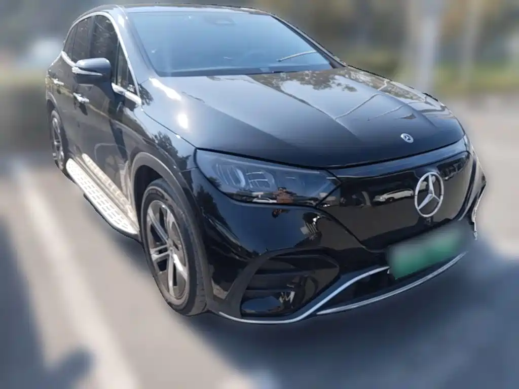 Mercedes-Benz EQE SUV — фото 6