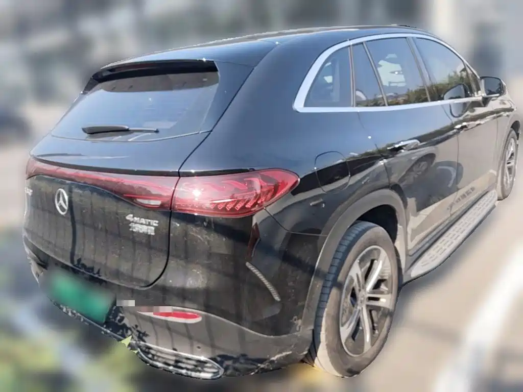 Mercedes-Benz EQE SUV — фото 10