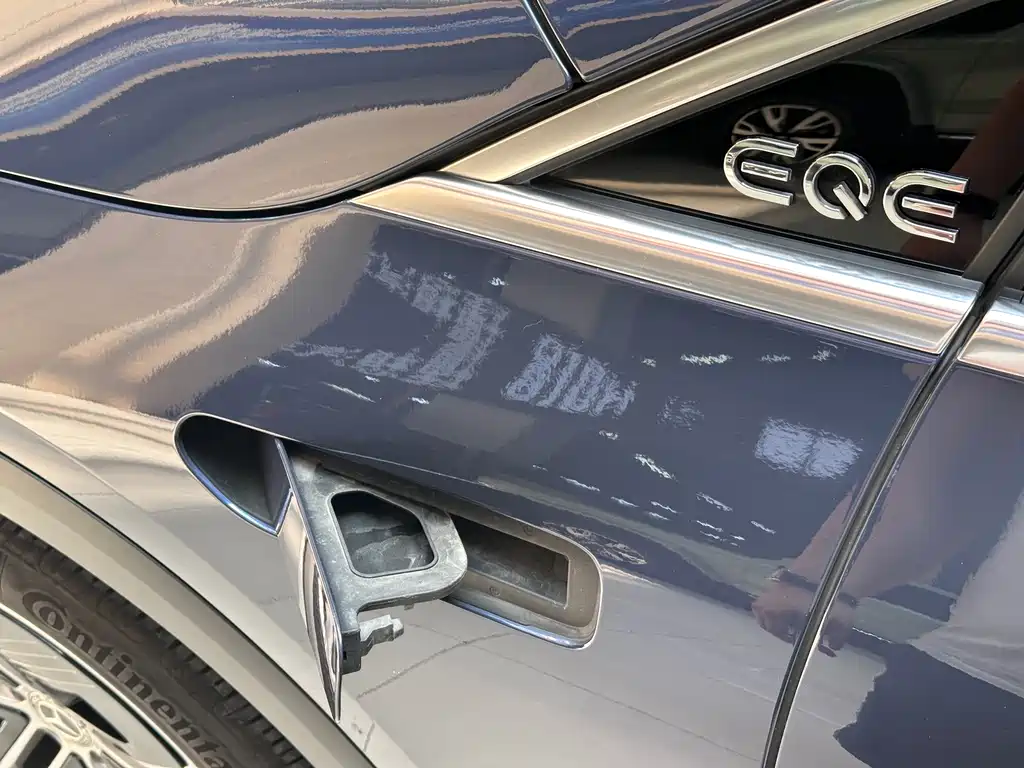 Mercedes-Benz EQE SUV — фото 10