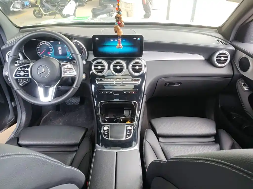 Mercedes-Benz GLC — фото 10
