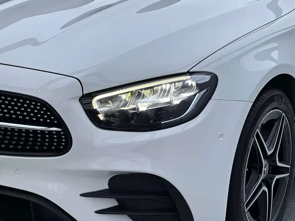 Mercedes-Benz E-Class (Import) — фото 7