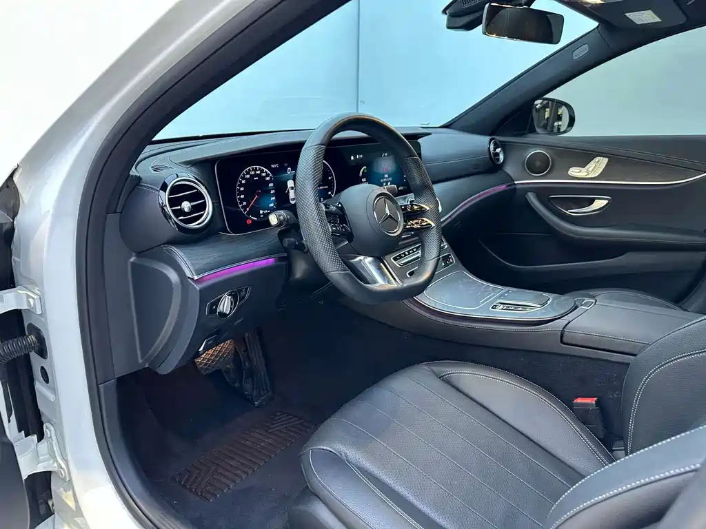 Mercedes-Benz E-Class (Import) — фото 9