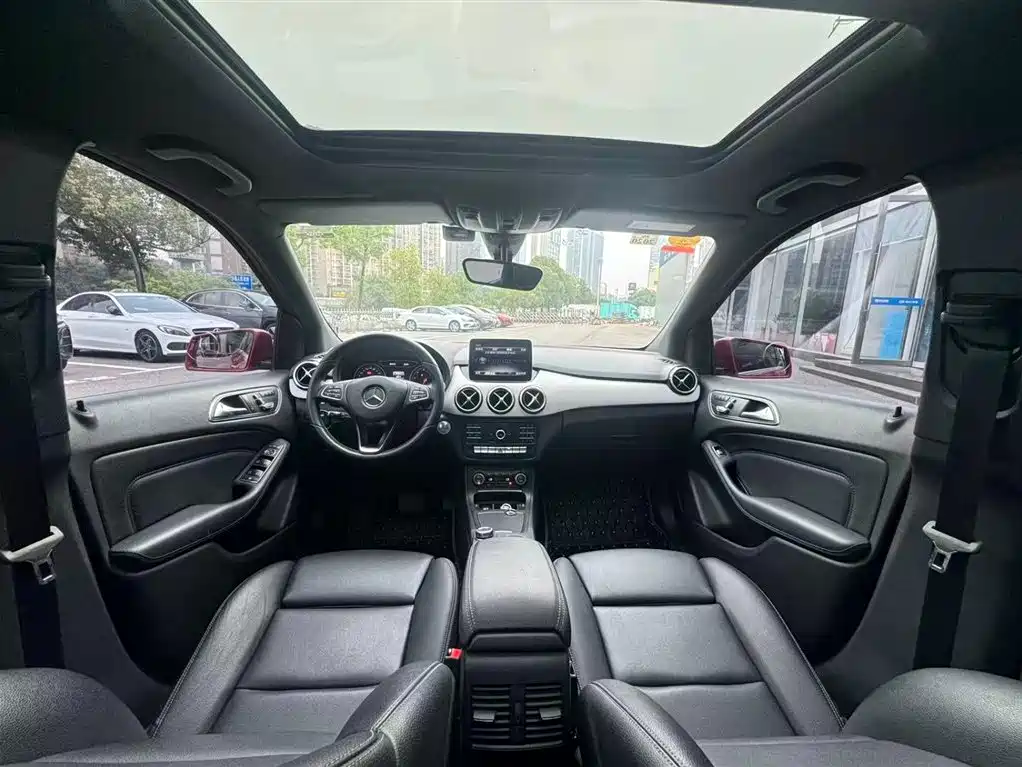 Mercedes-Benz B-Class — фото 11