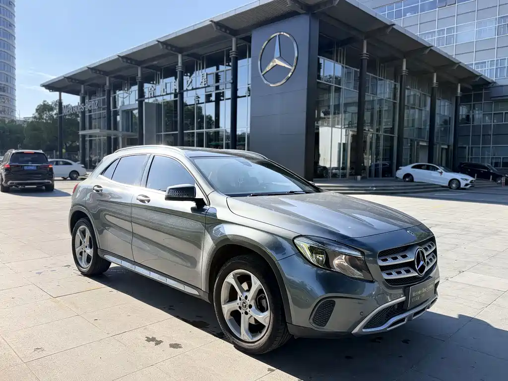 Mercedes-Benz GLA — фото 6