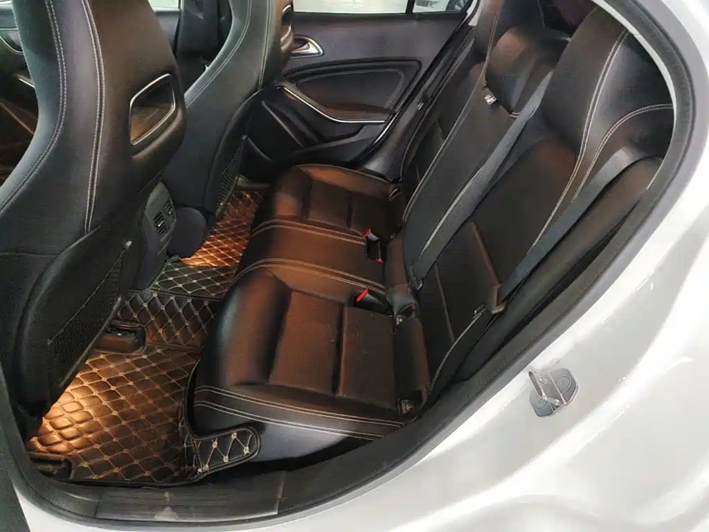 Mercedes-Benz GLA — фото 17