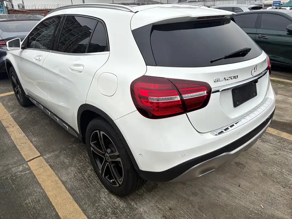 Mercedes-Benz GLA — фото 14