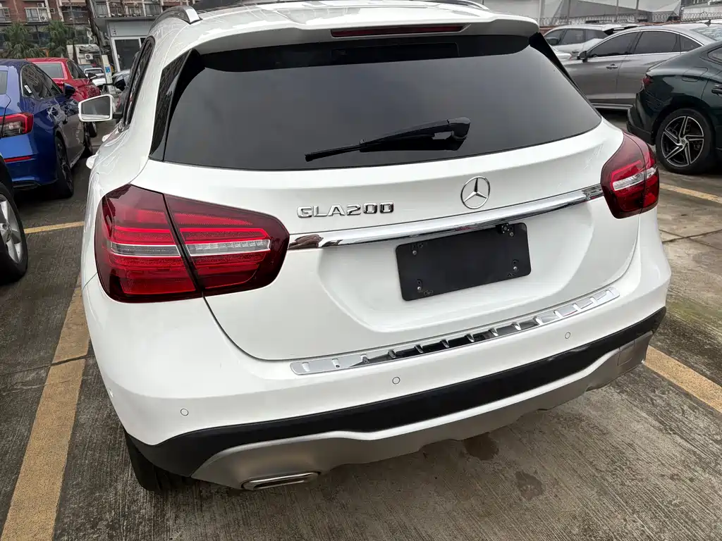 Mercedes-Benz GLA — фото 15