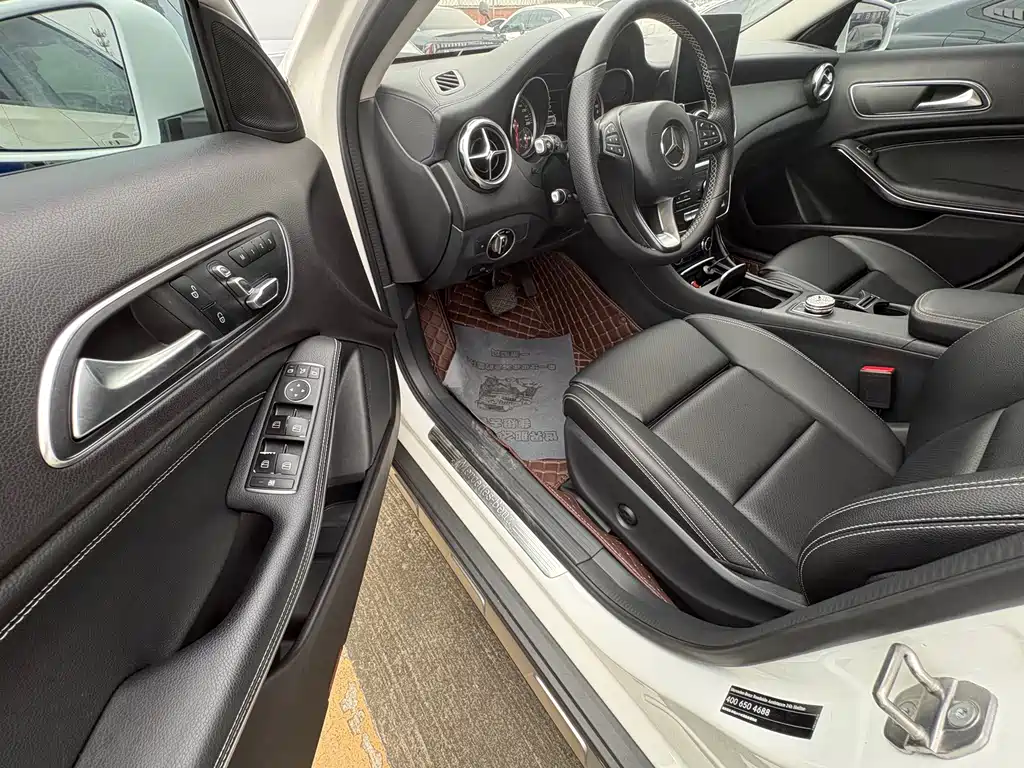 Mercedes-Benz GLA — фото 5