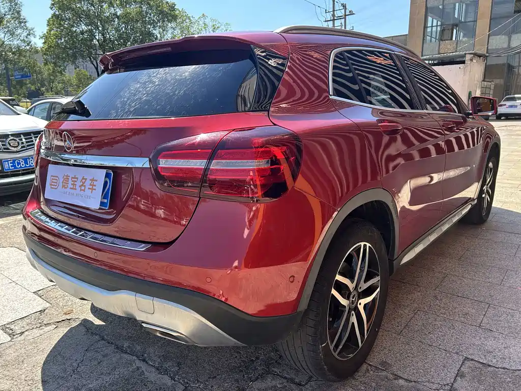 Mercedes-Benz GLA — фото 11