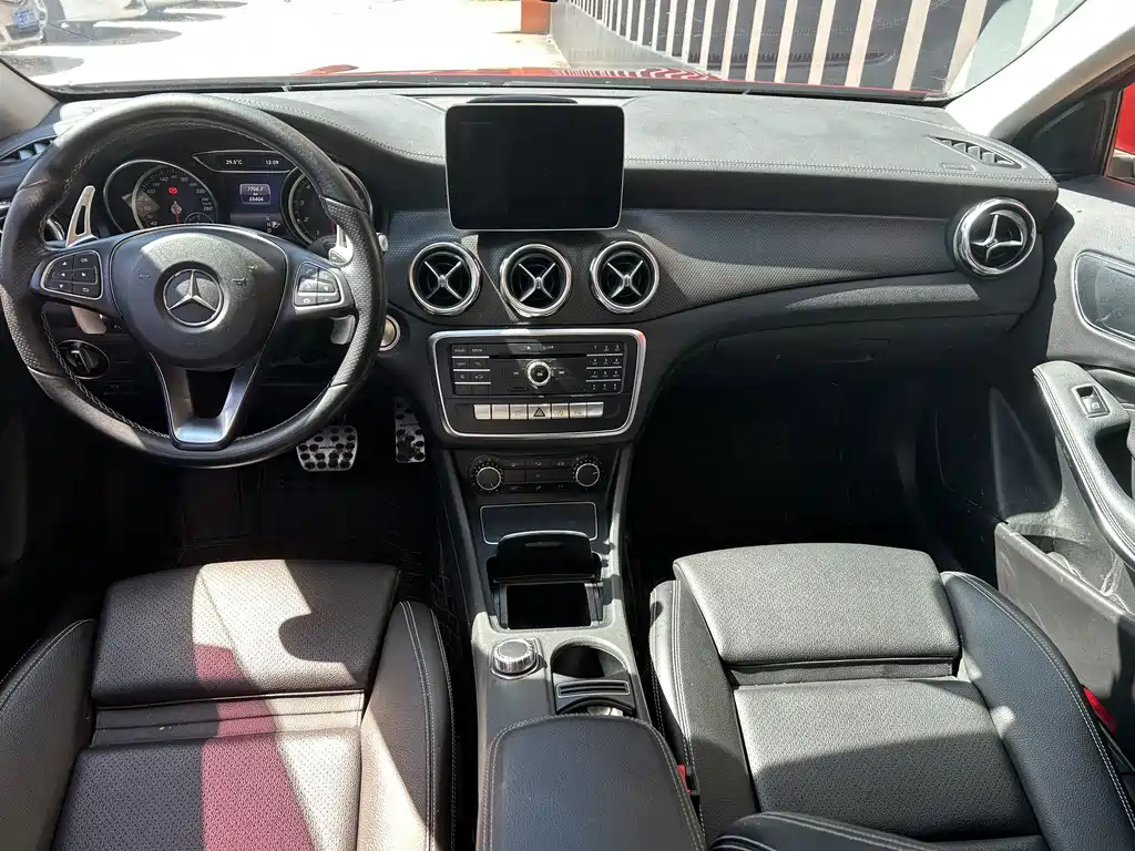 Mercedes-Benz GLA — фото 5