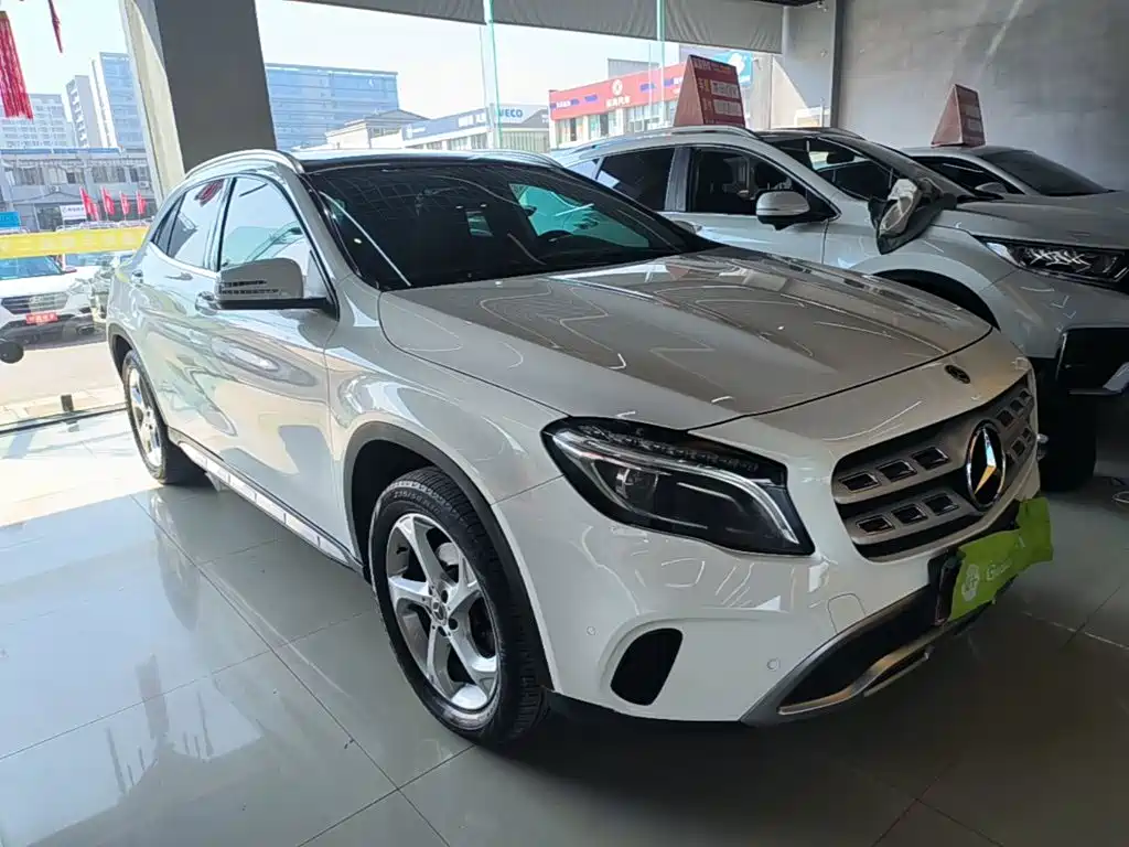 Mercedes-Benz GLA — фото 4