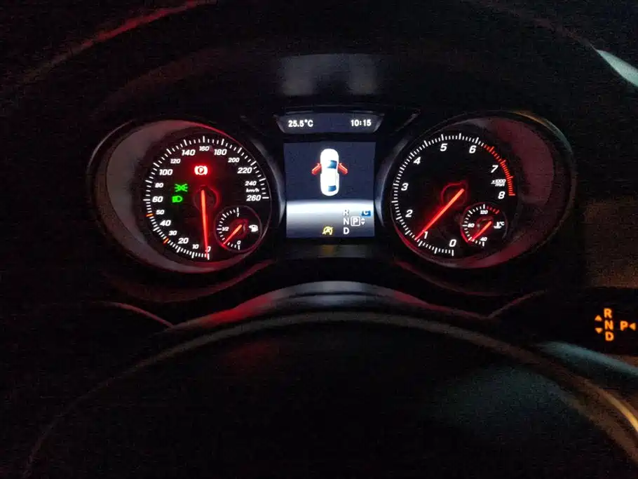 Mercedes-Benz CLA (Import) — фото 14