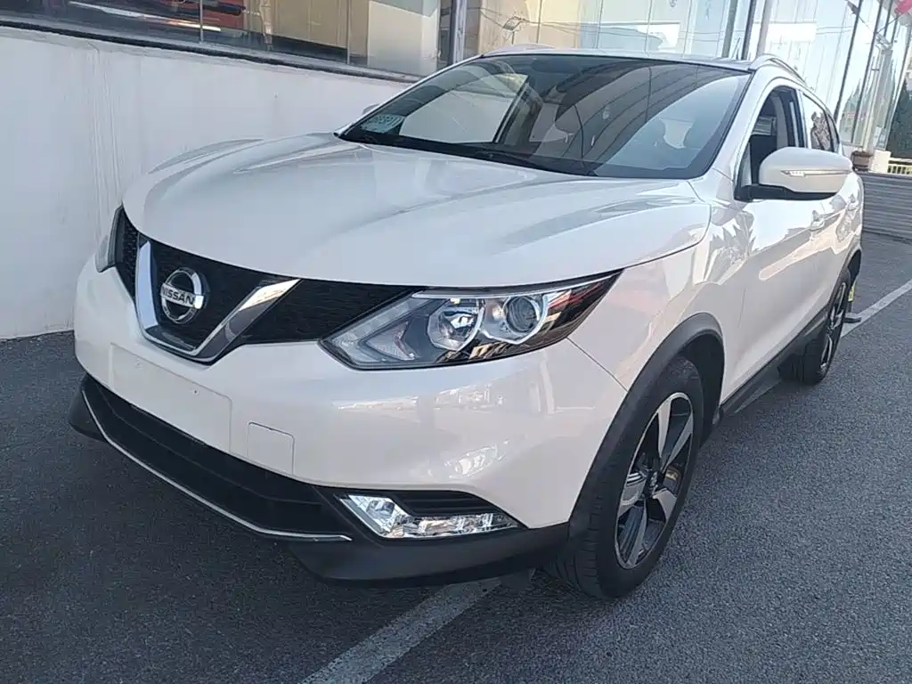 Nissan Qashqai — фото 2