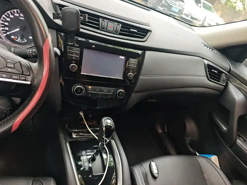 Nissan X-Trail — фото 14