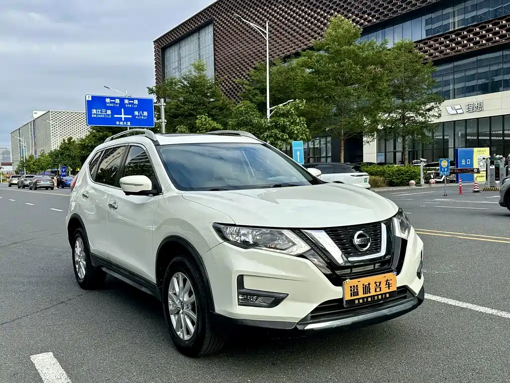 Nissan X-Trail — фото 3