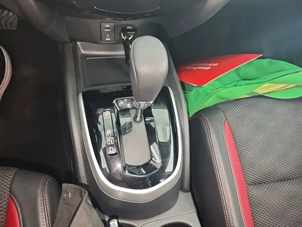 Nissan Qashqai — фото 14
