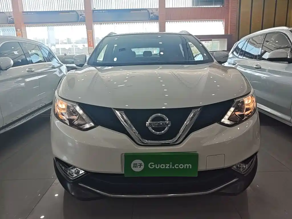 Nissan Qashqai — фото 3