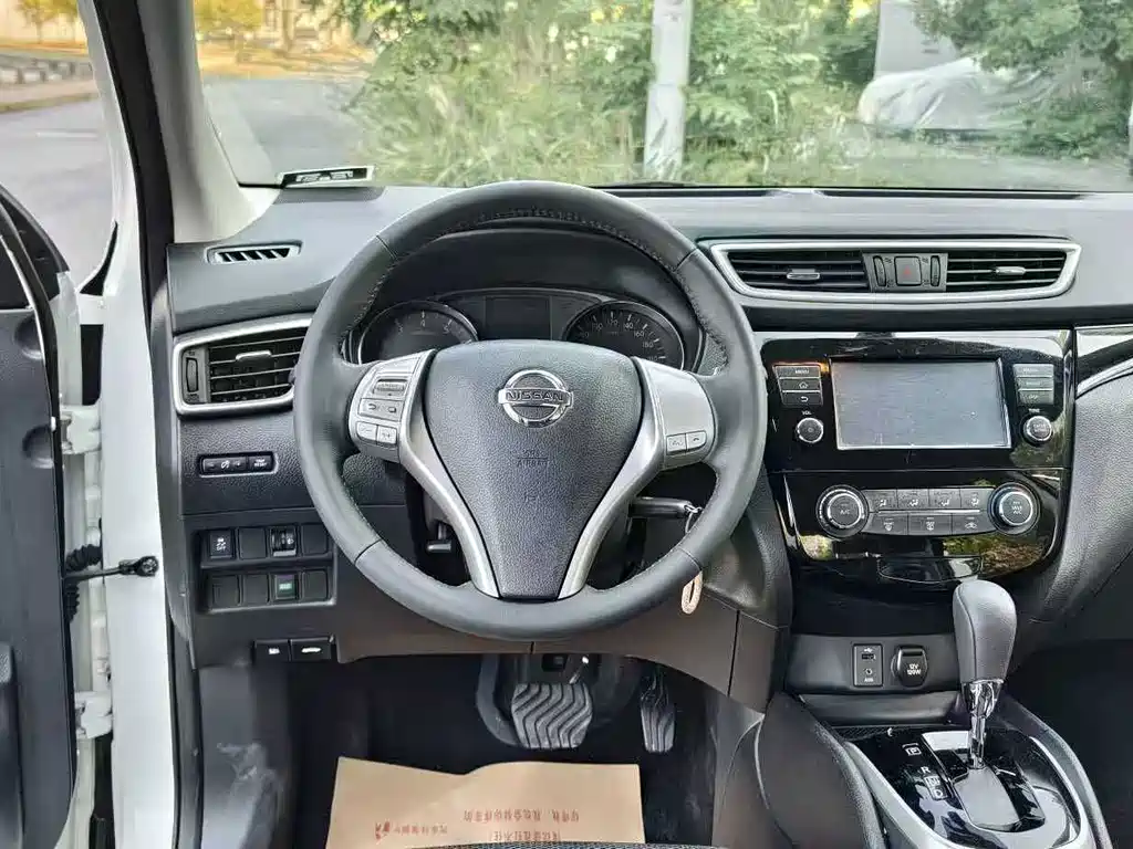 Nissan Qashqai — фото 14