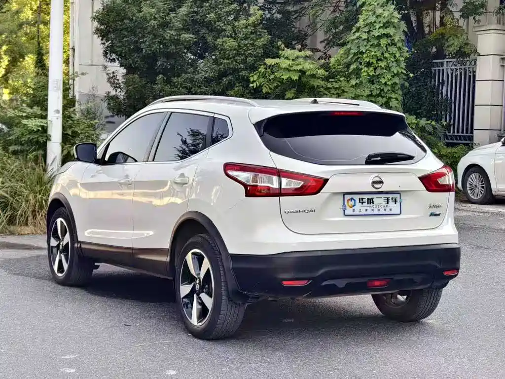 Nissan Qashqai — фото 6