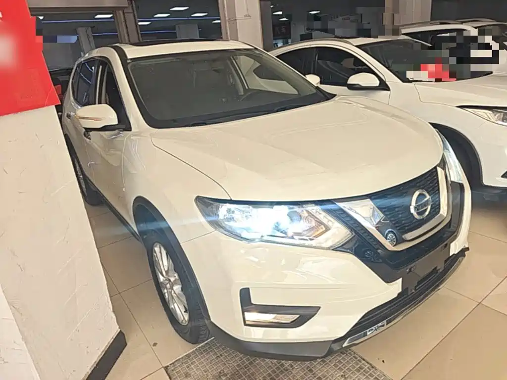 Nissan X-Trail — фото 4