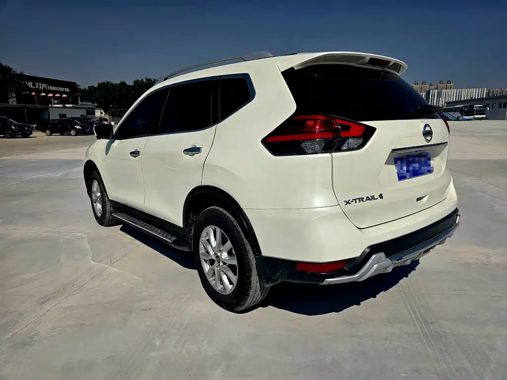 Nissan X-Trail — фото 5