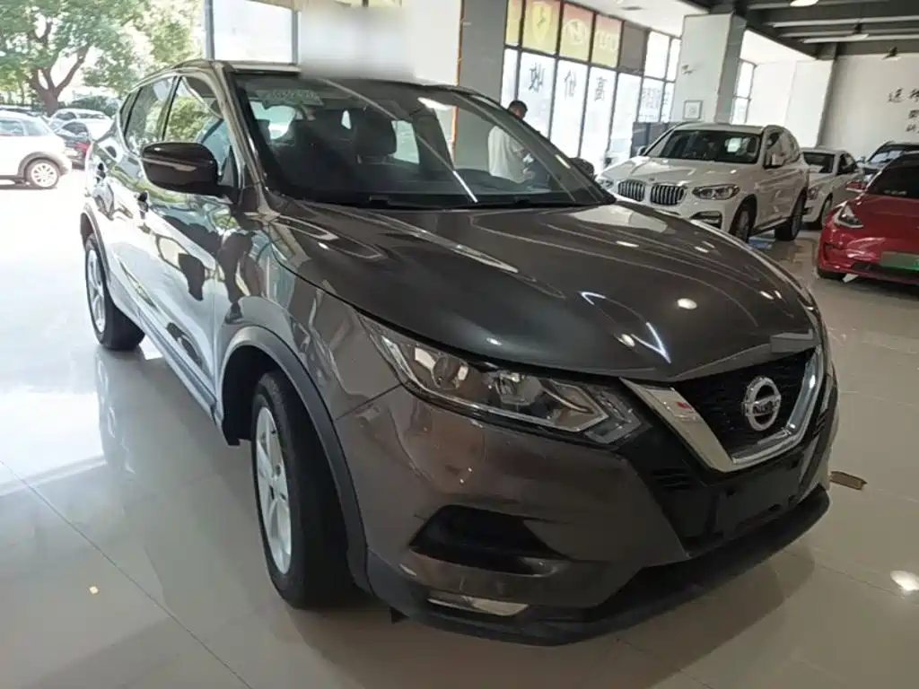 Nissan Qashqai — фото 4