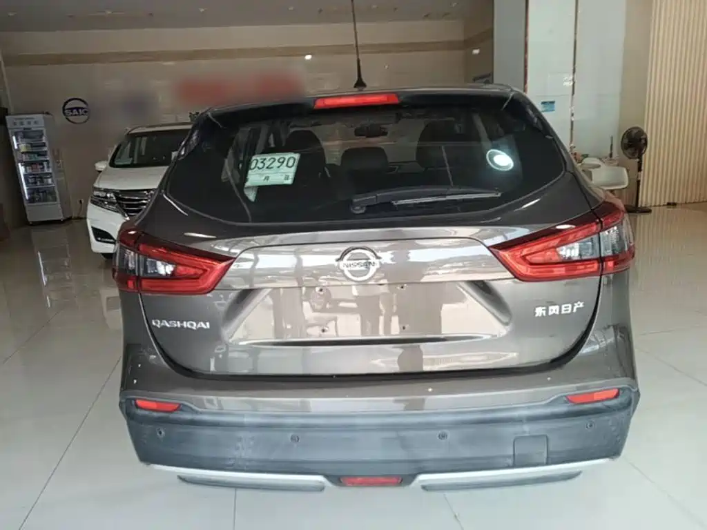 Nissan Qashqai — фото 6