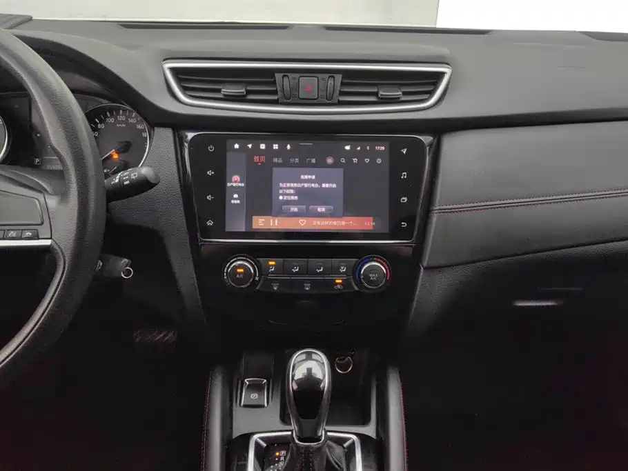 Nissan Qashqai — фото 13