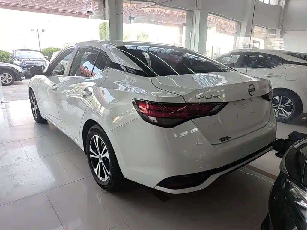 Nissan Sylphy — фото 5