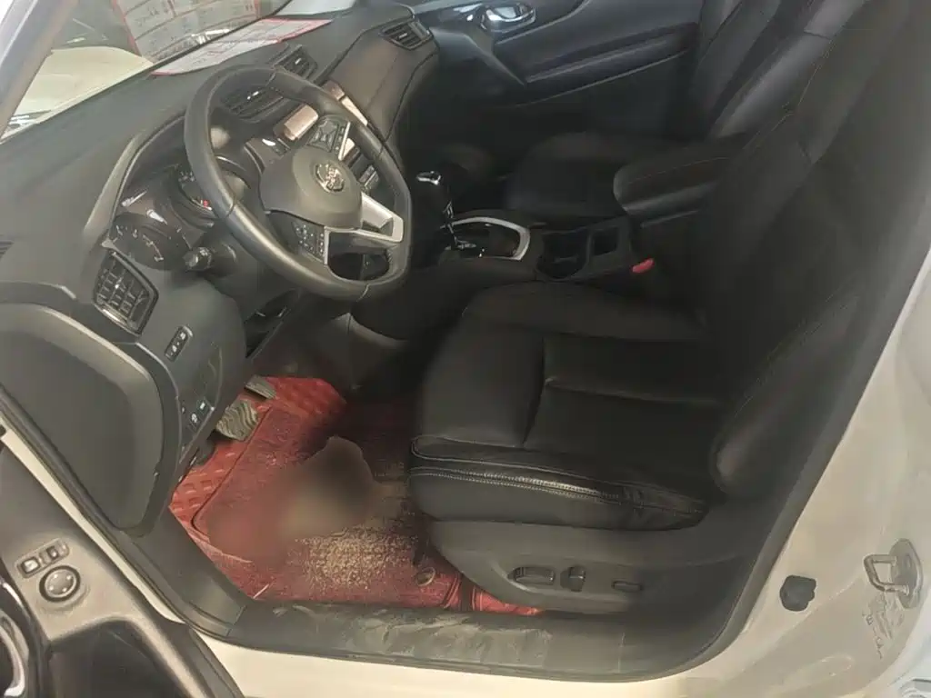 Nissan X-Trail — фото 15