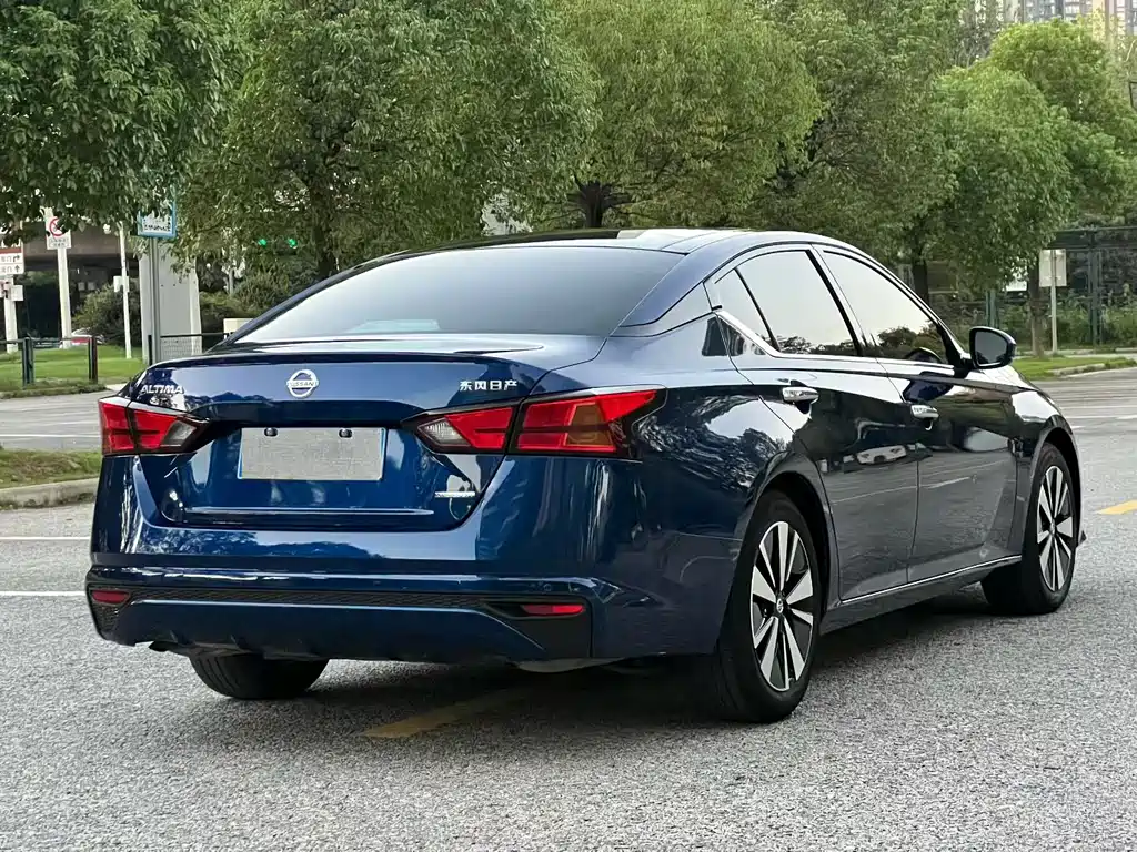 Nissan Teana — фото 4
