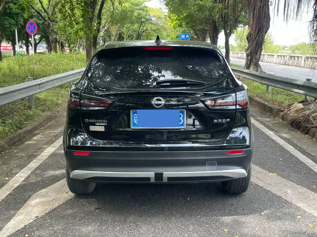 Nissan Qashqai — фото 10