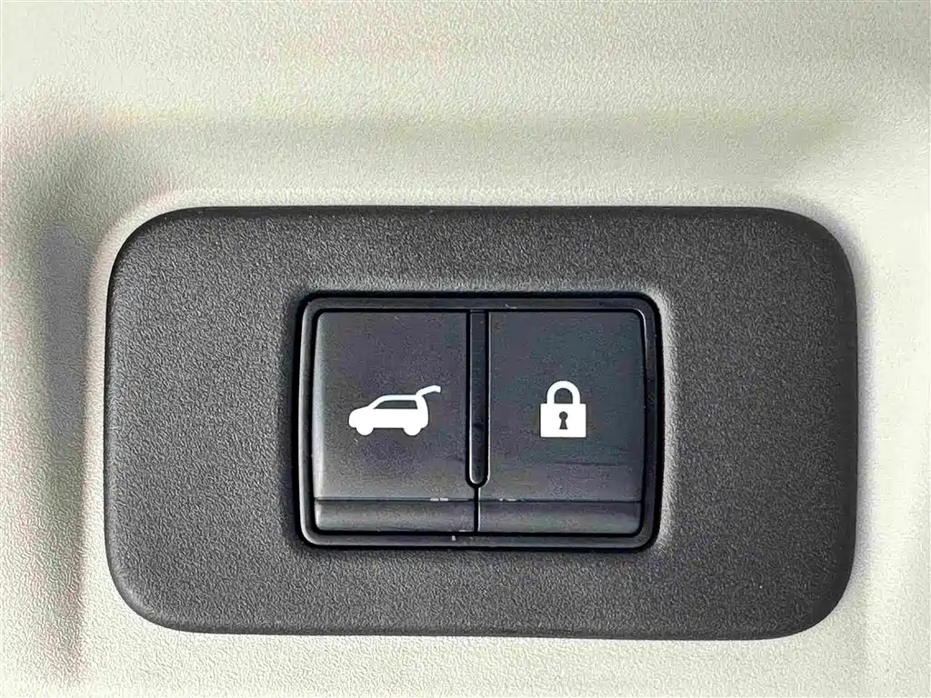 Nissan Ariya — фото 20